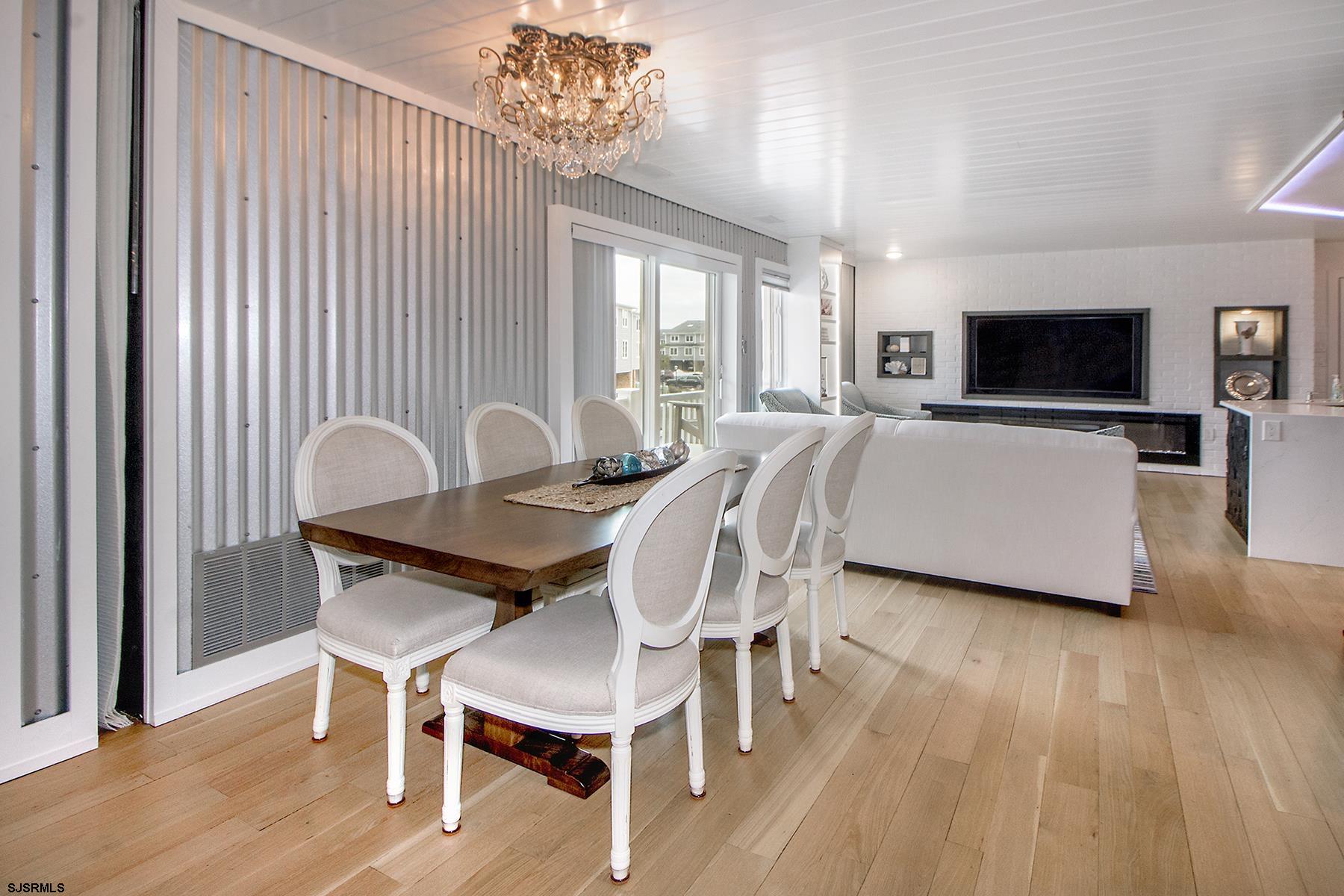 301 Harbour Cove Unit: 301