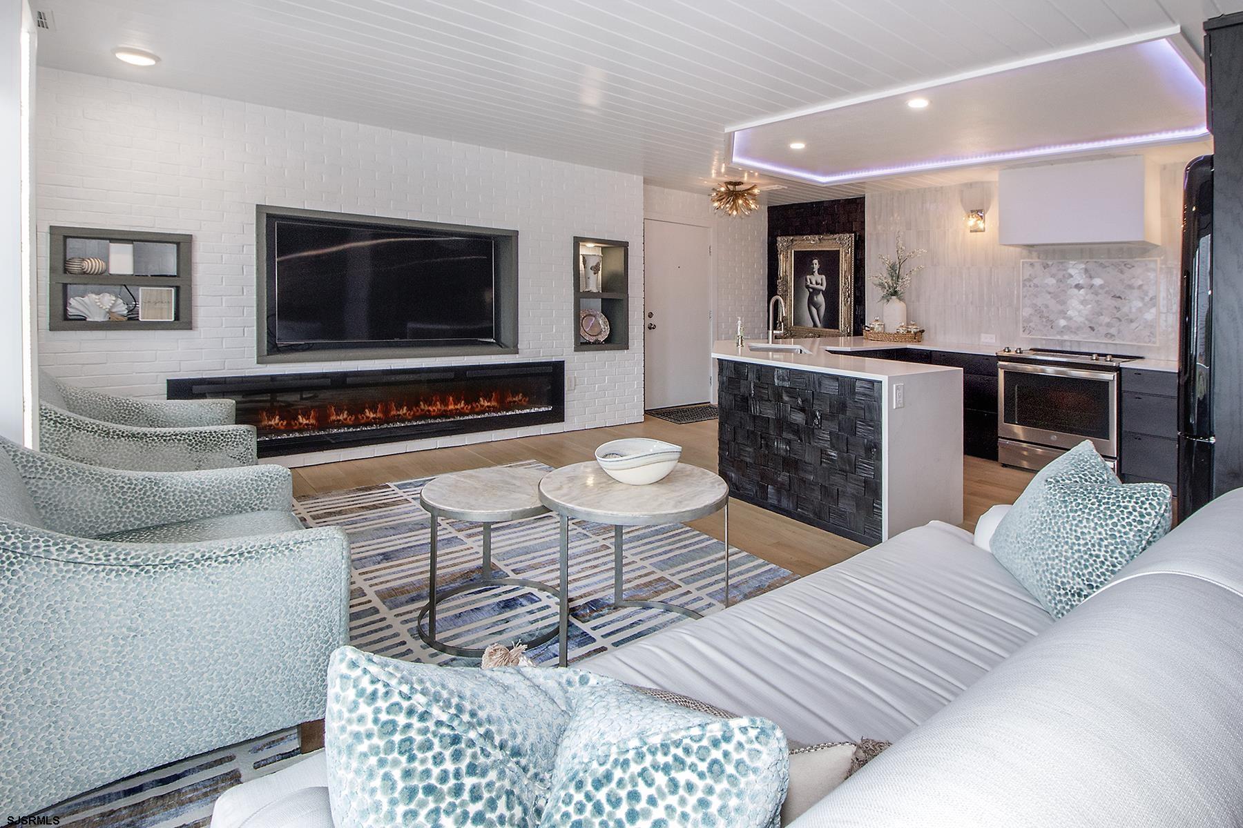 301 Harbour Cove Unit: 301