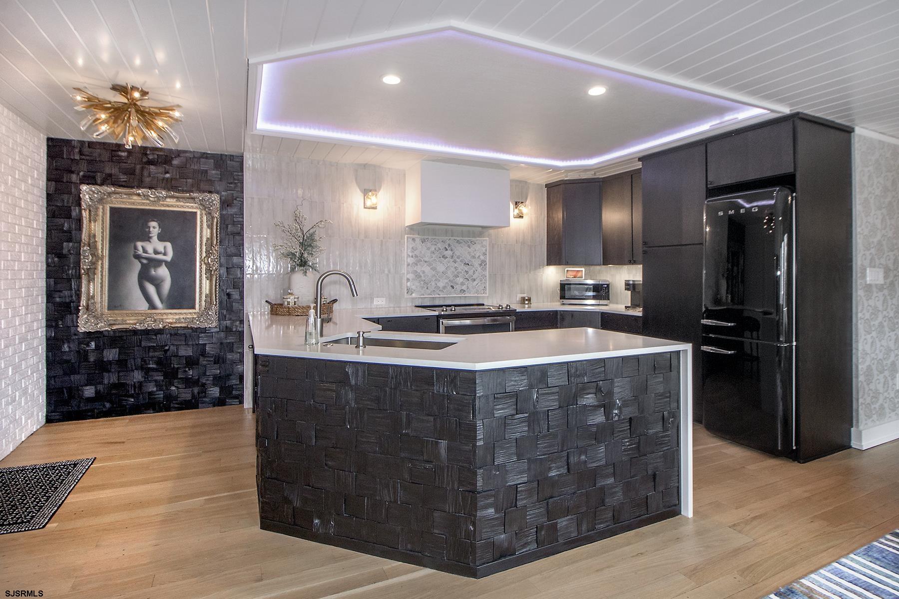 301 Harbour Cove Unit: 301