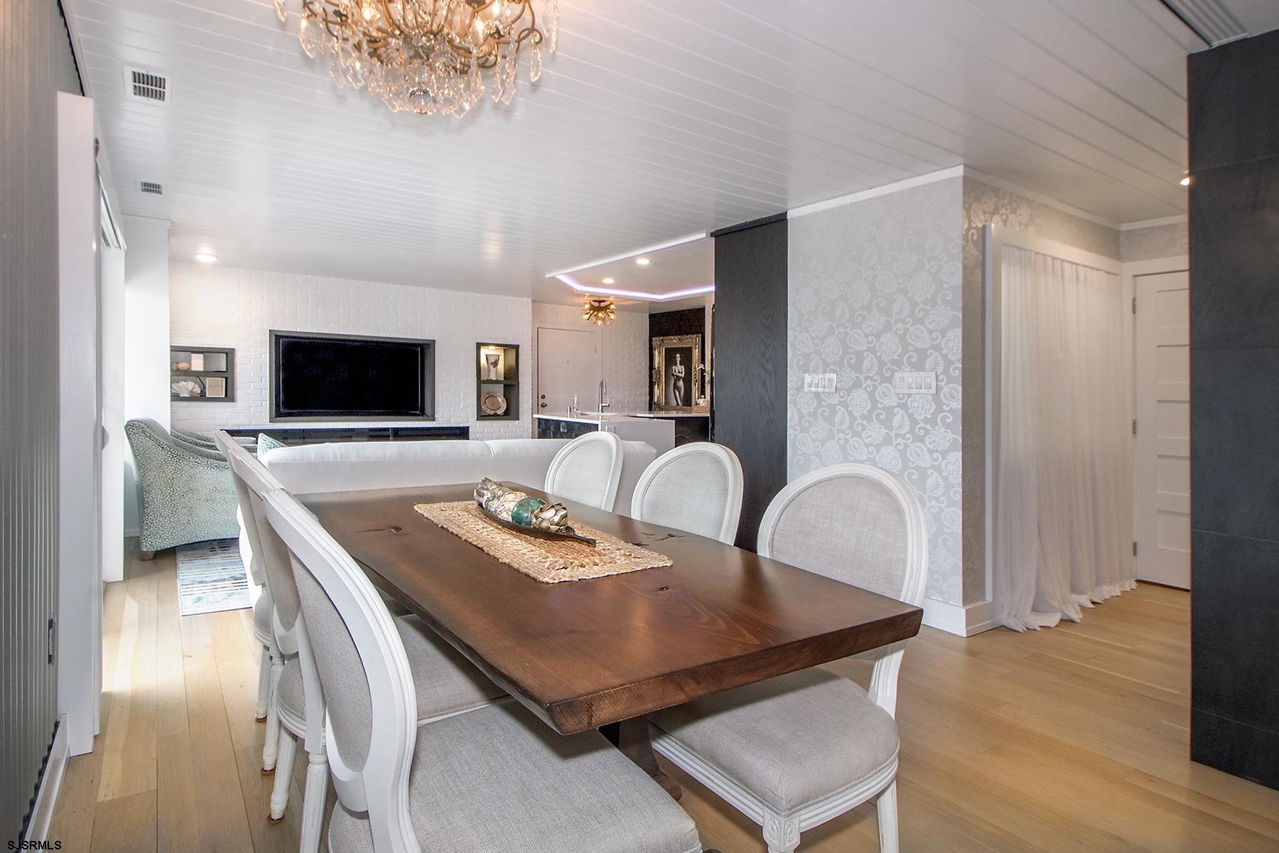 301 Harbour Cove Unit: 301