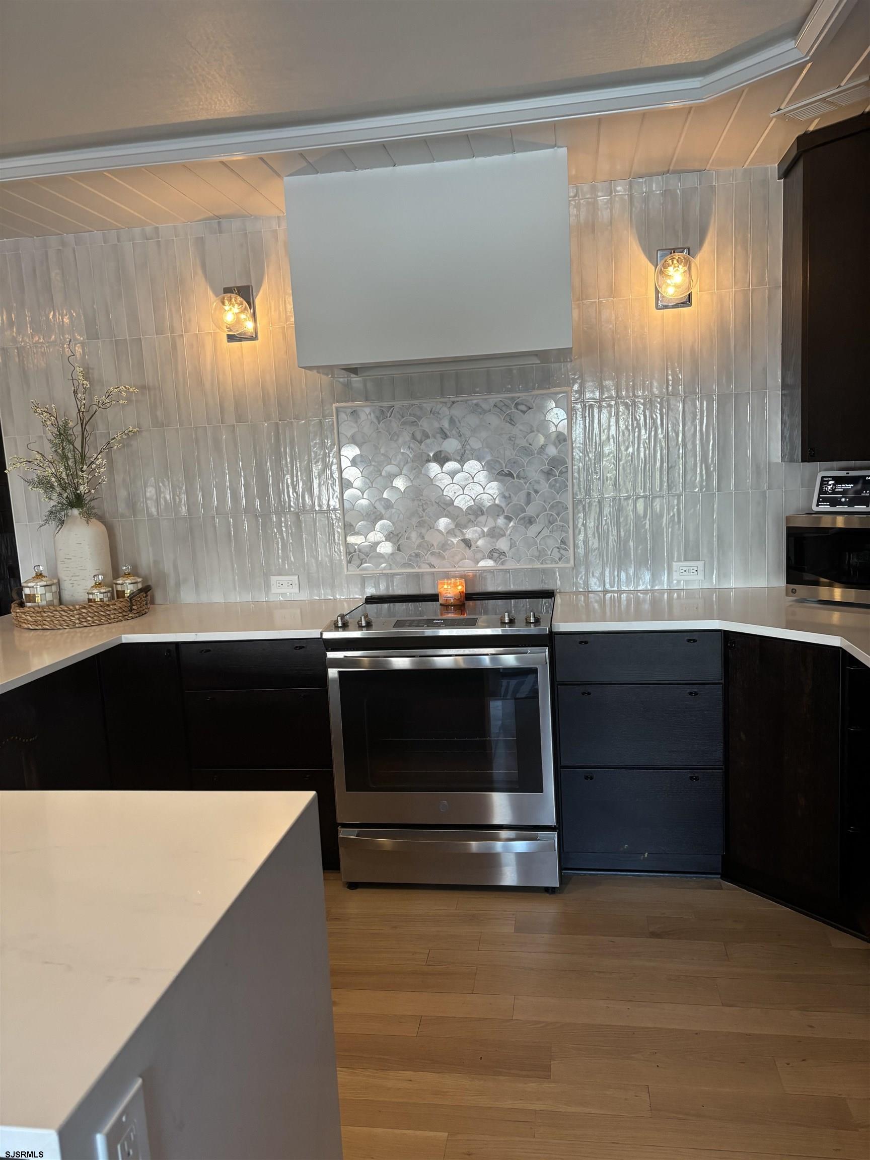 301 Harbour Cove Unit: 301