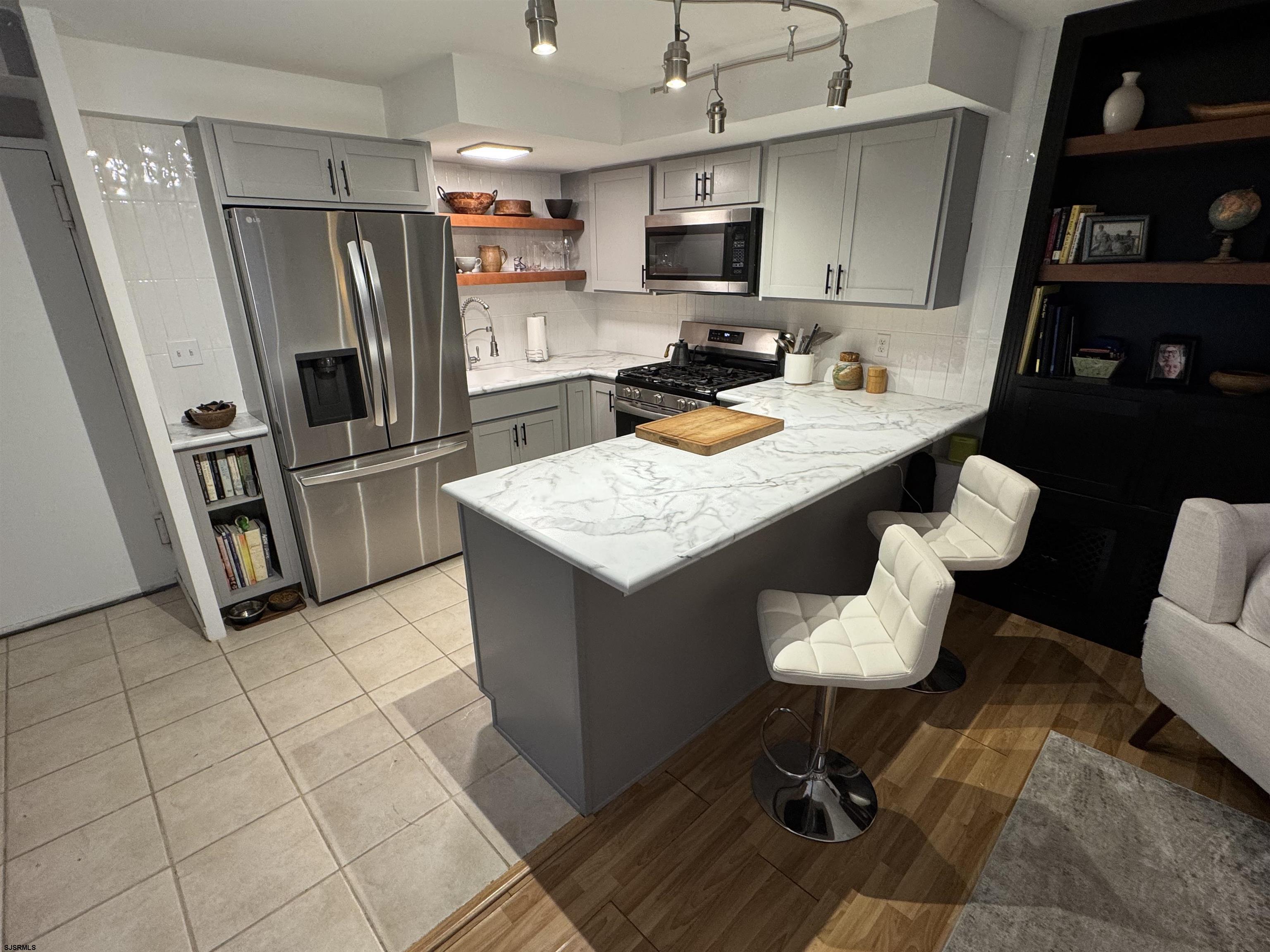 3817 Ventnor Ave Unit: 1505