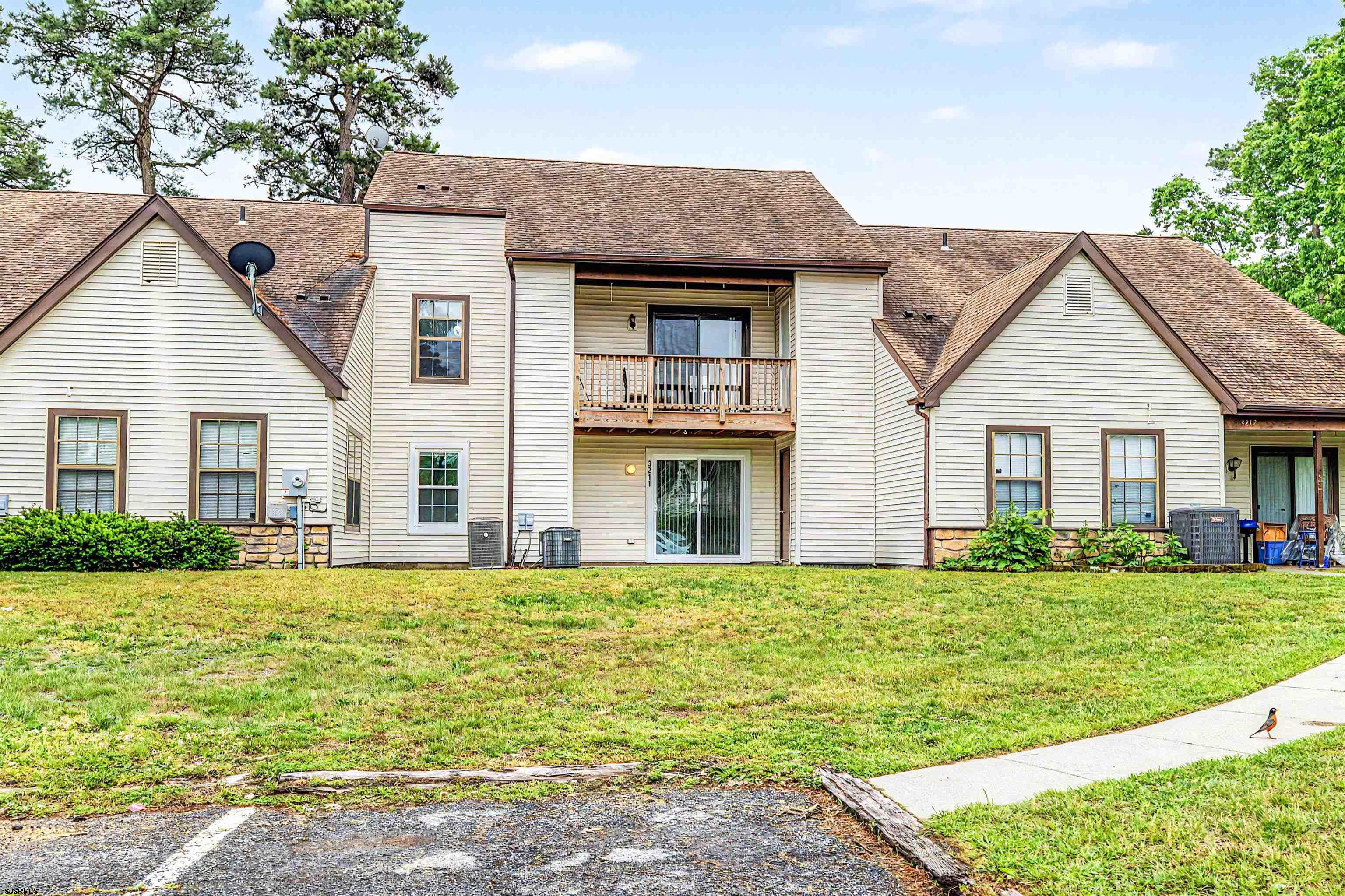 3211 Juniper Ct Unit: 3211