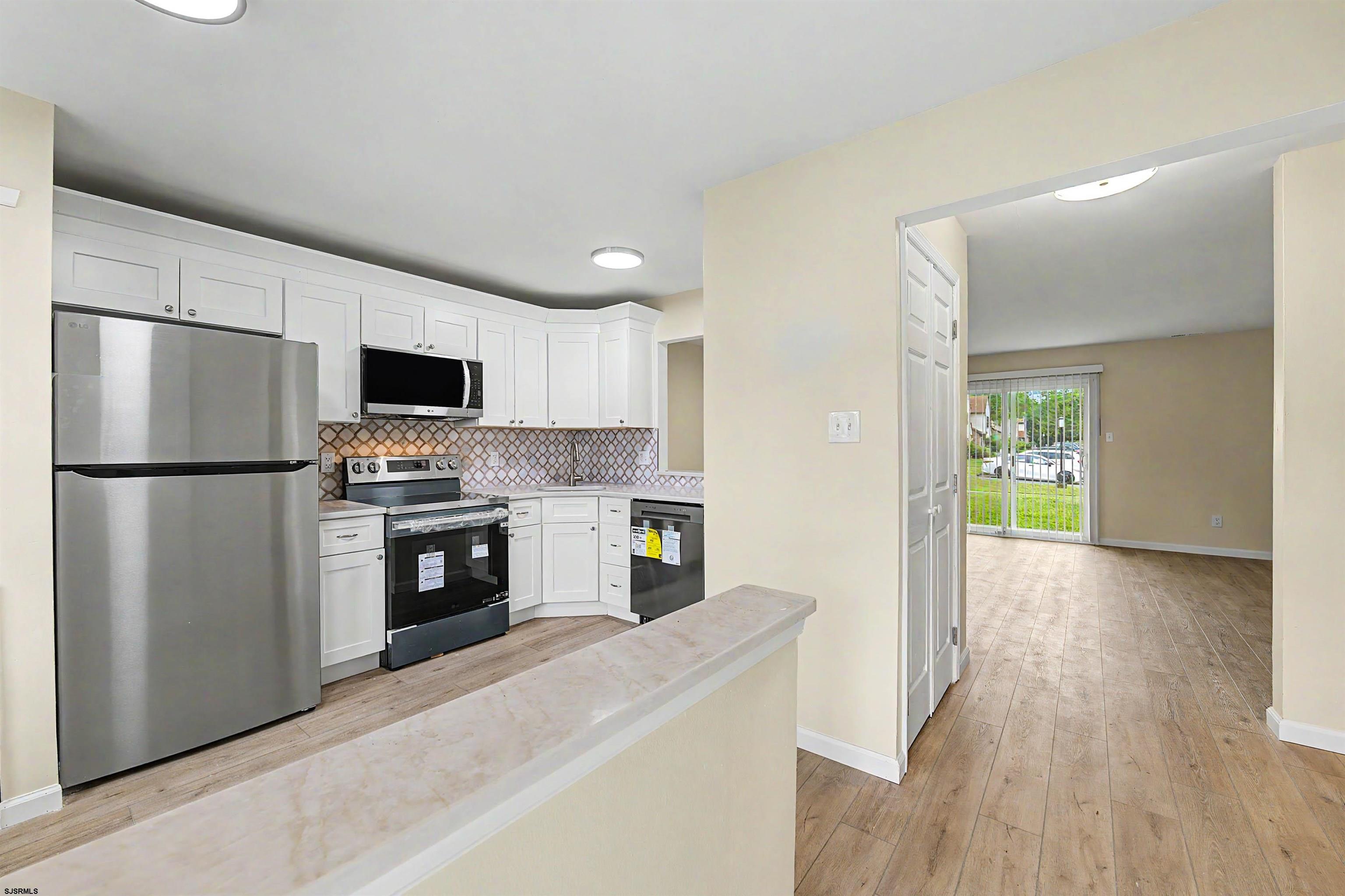3211 Juniper Ct Unit: 3211