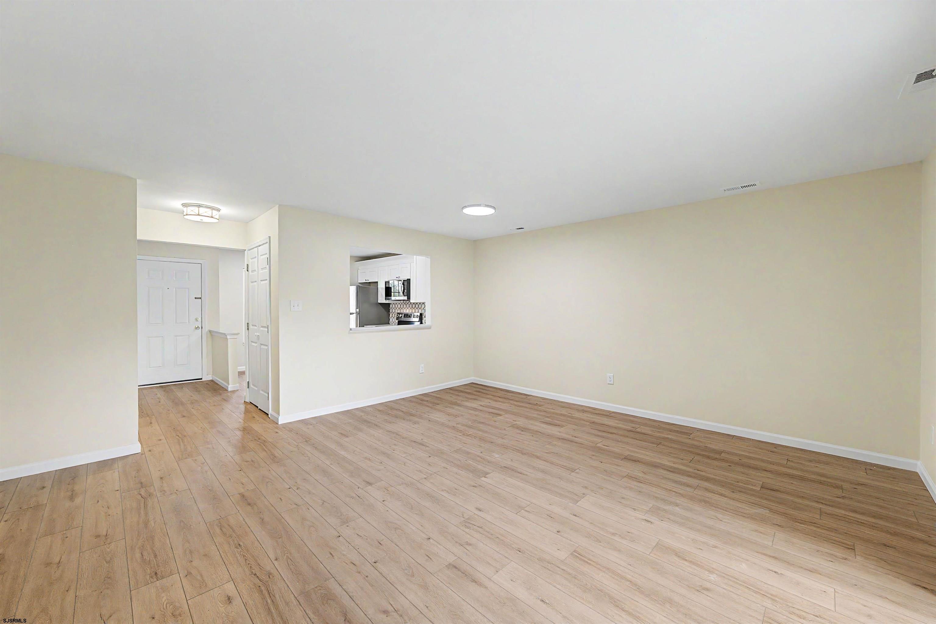 3211 Juniper Ct Unit: 3211