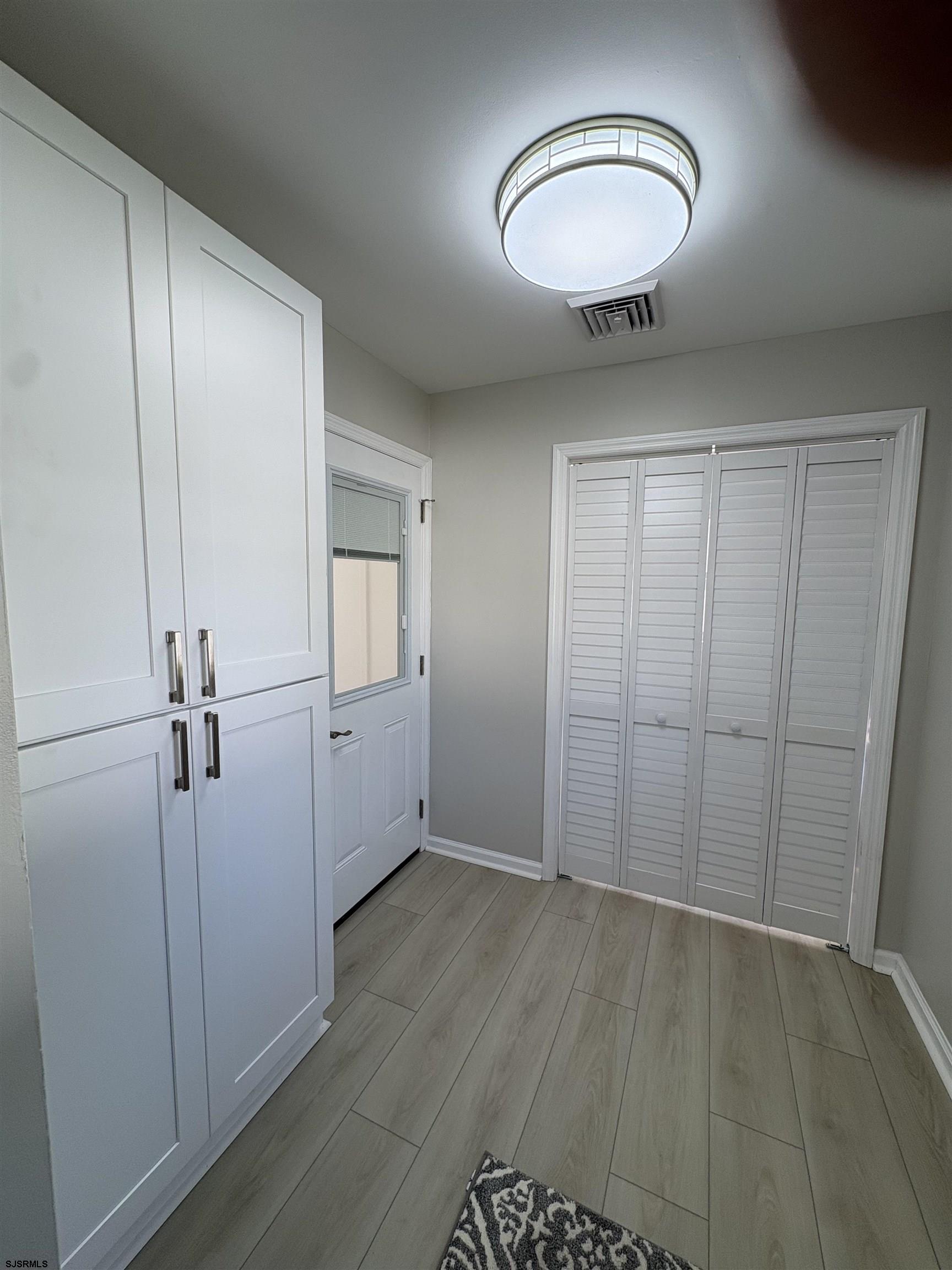 12 Merion Dr