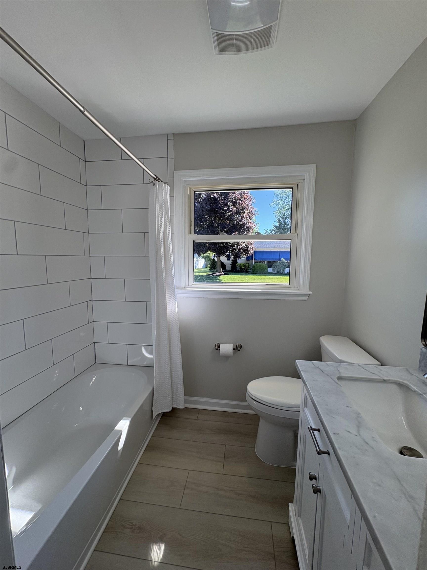 12 Merion Dr