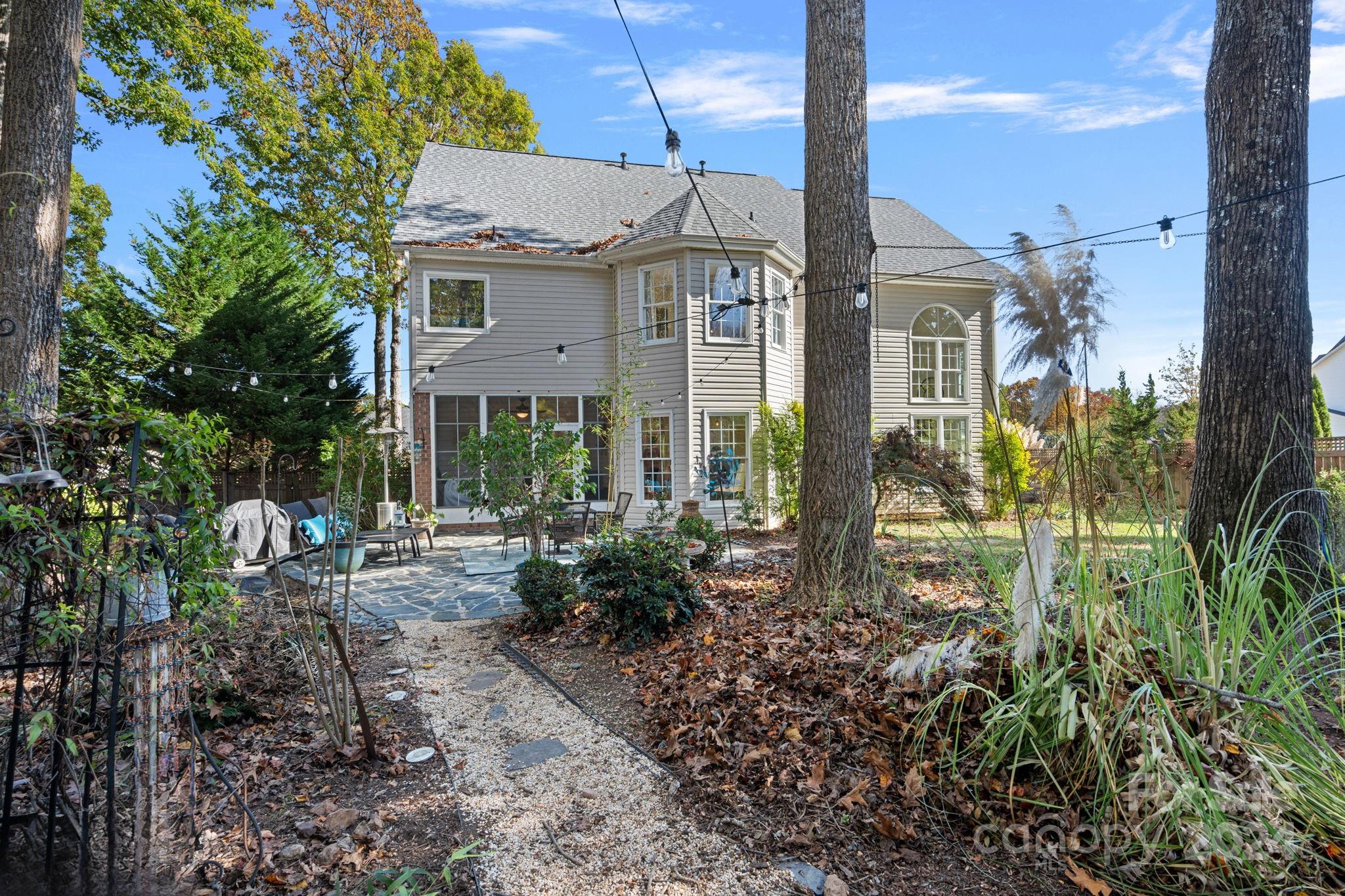 125 Pebble Brook Lane