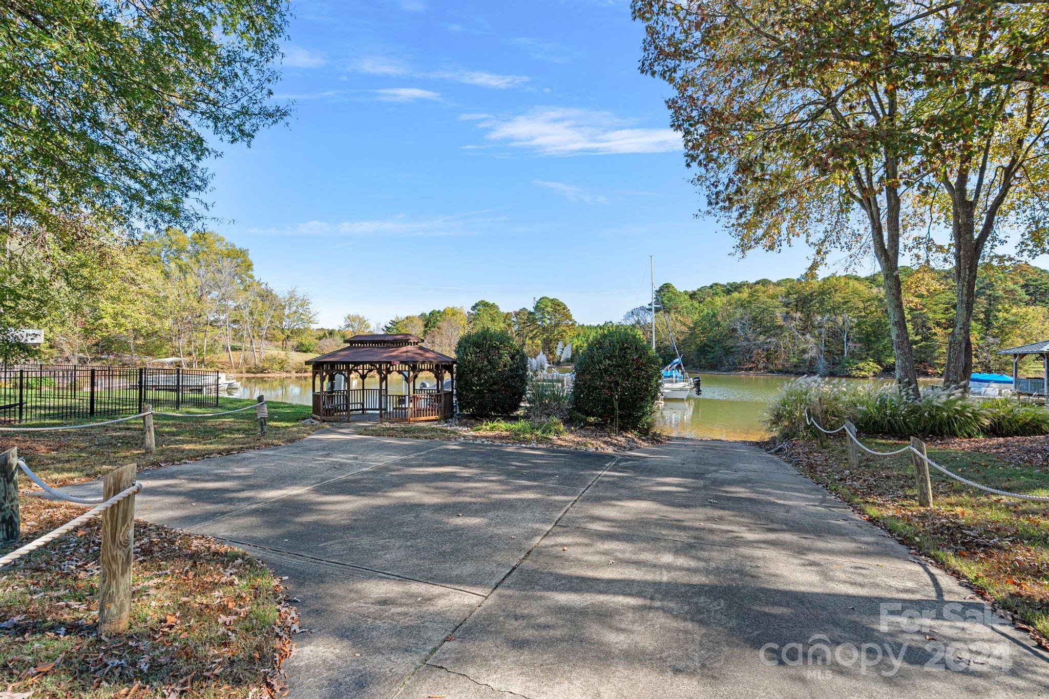125 Pebble Brook Lane
