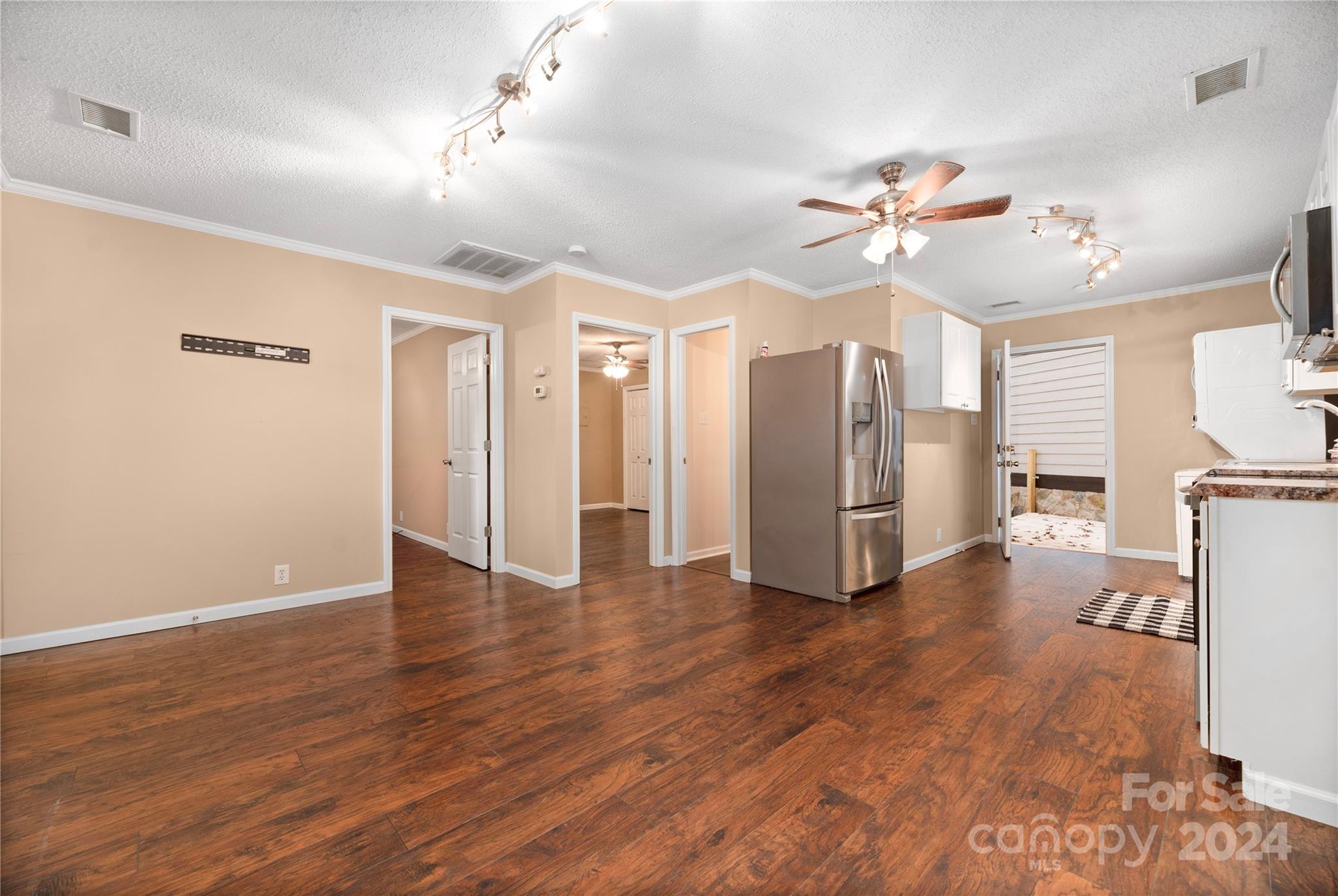 186/188 Bellwood Loop