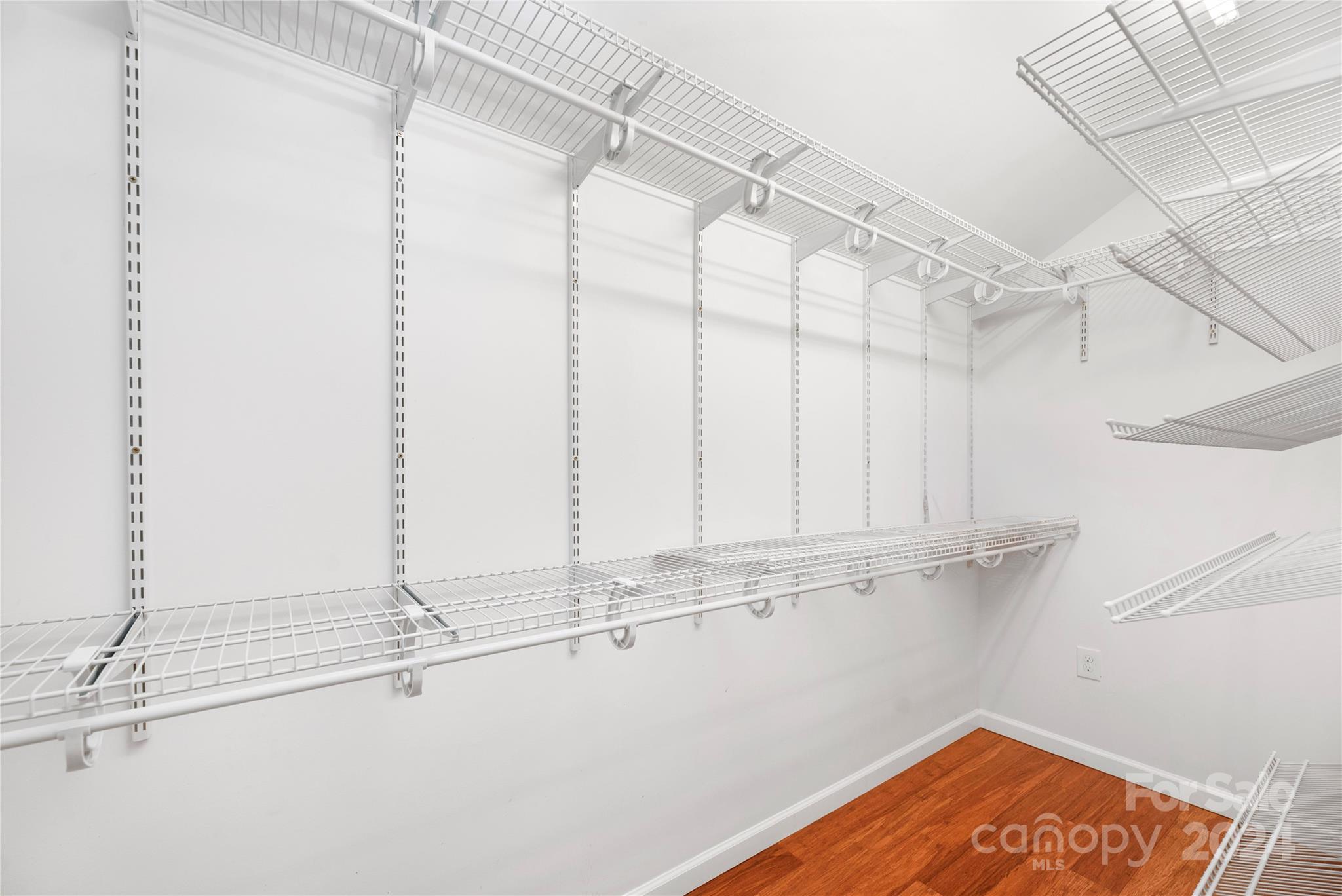 186/188 Bellwood Loop