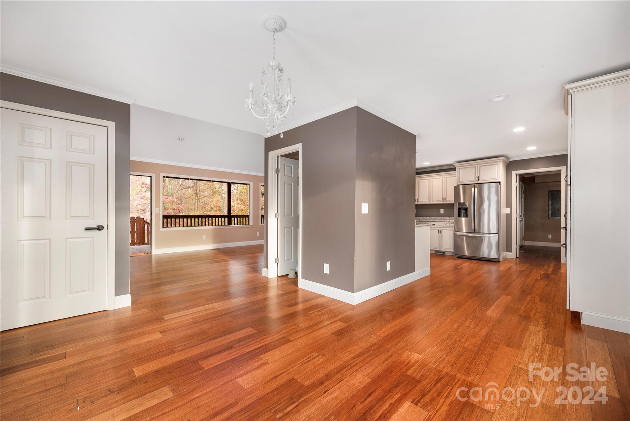 186/188 Bellwood Loop