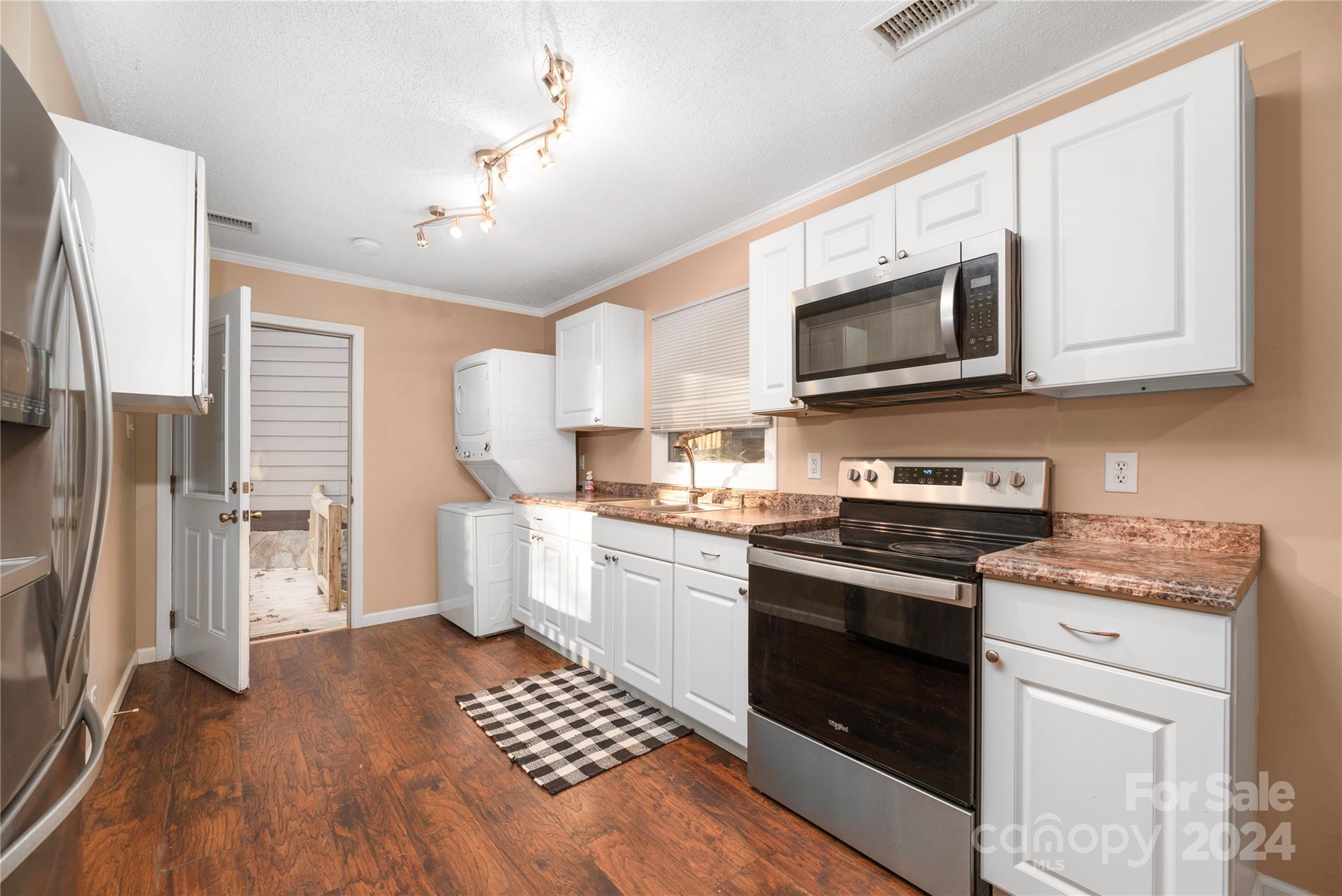 186/188 Bellwood Loop