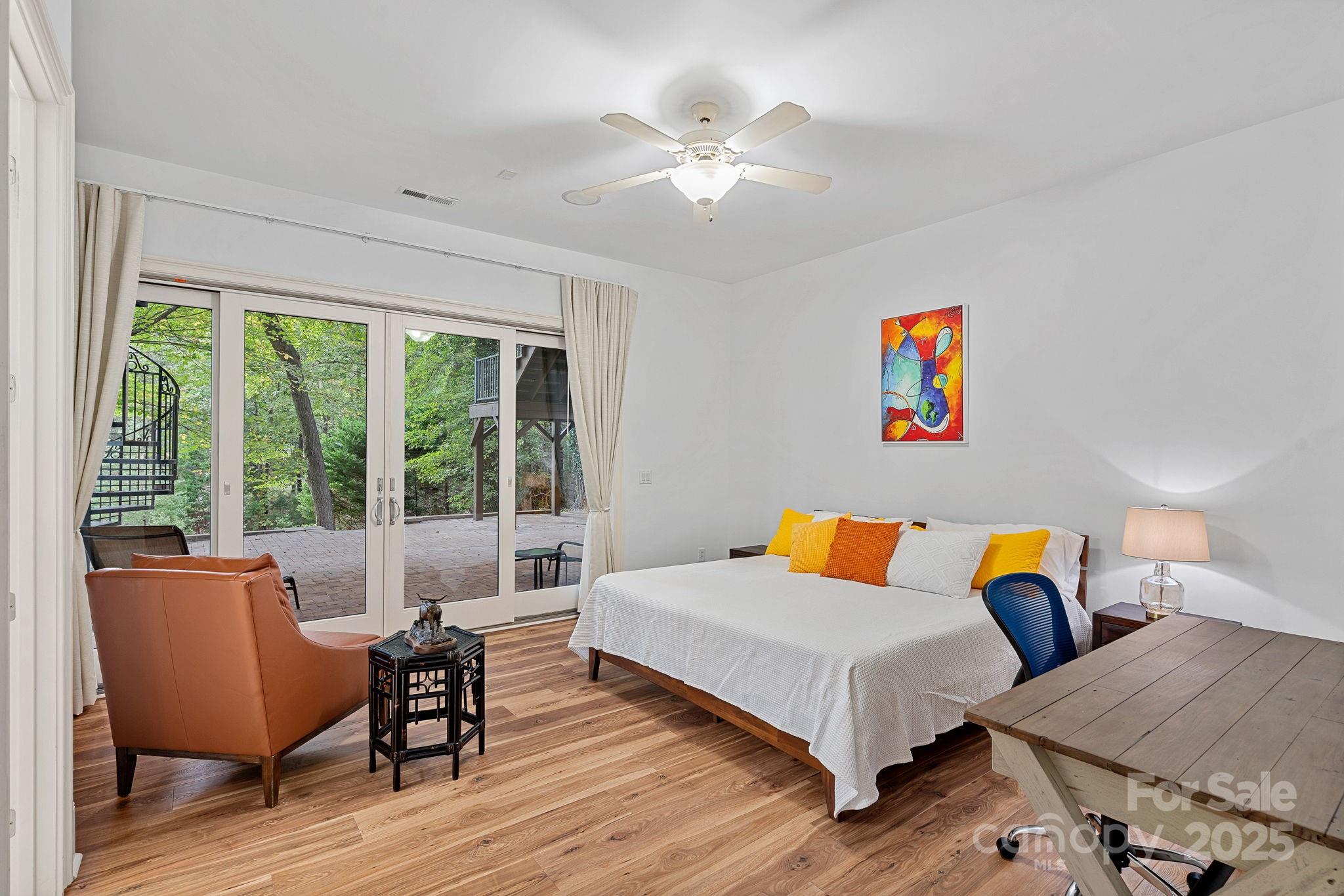 106 Lightship Drive