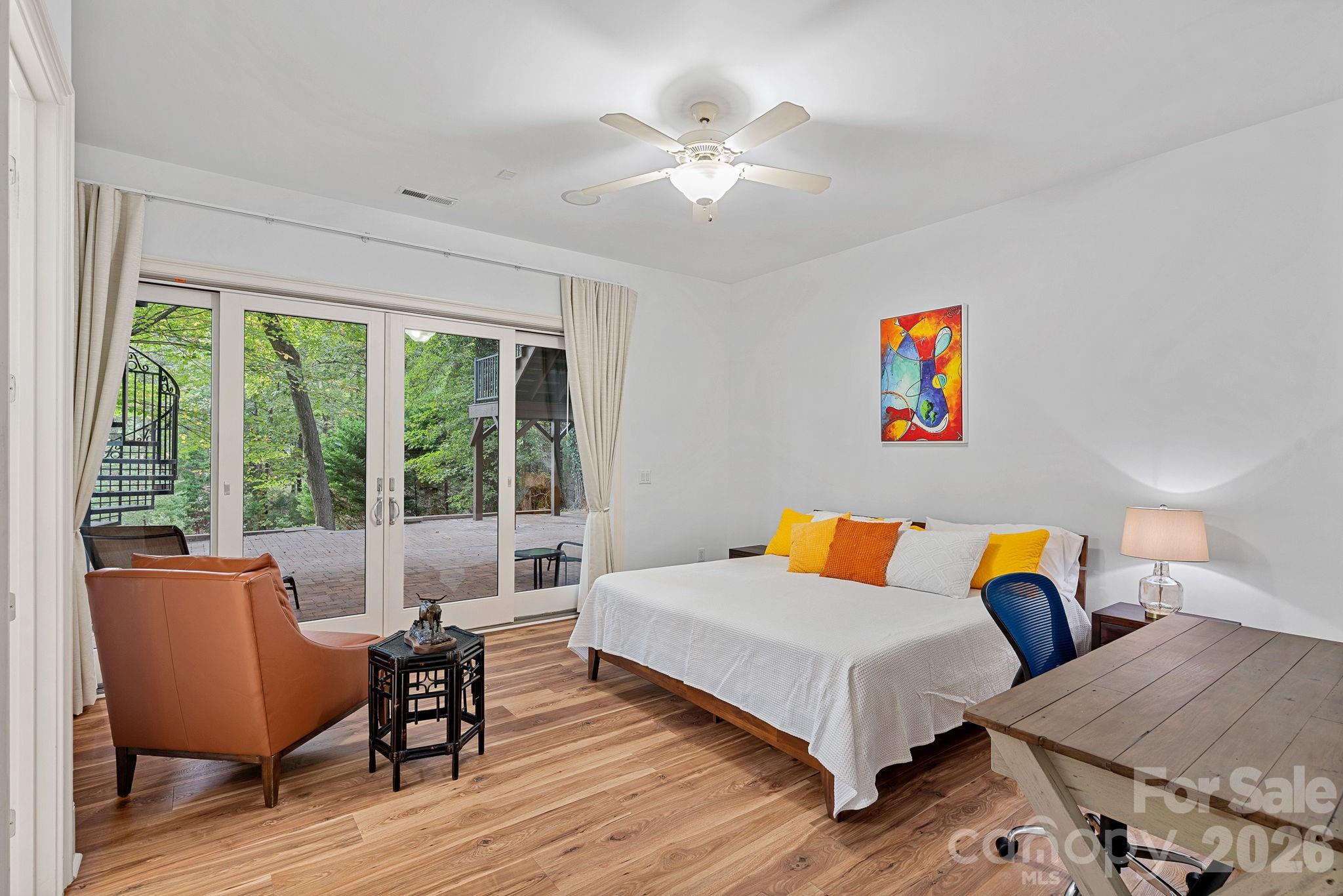 106 Lightship Drive