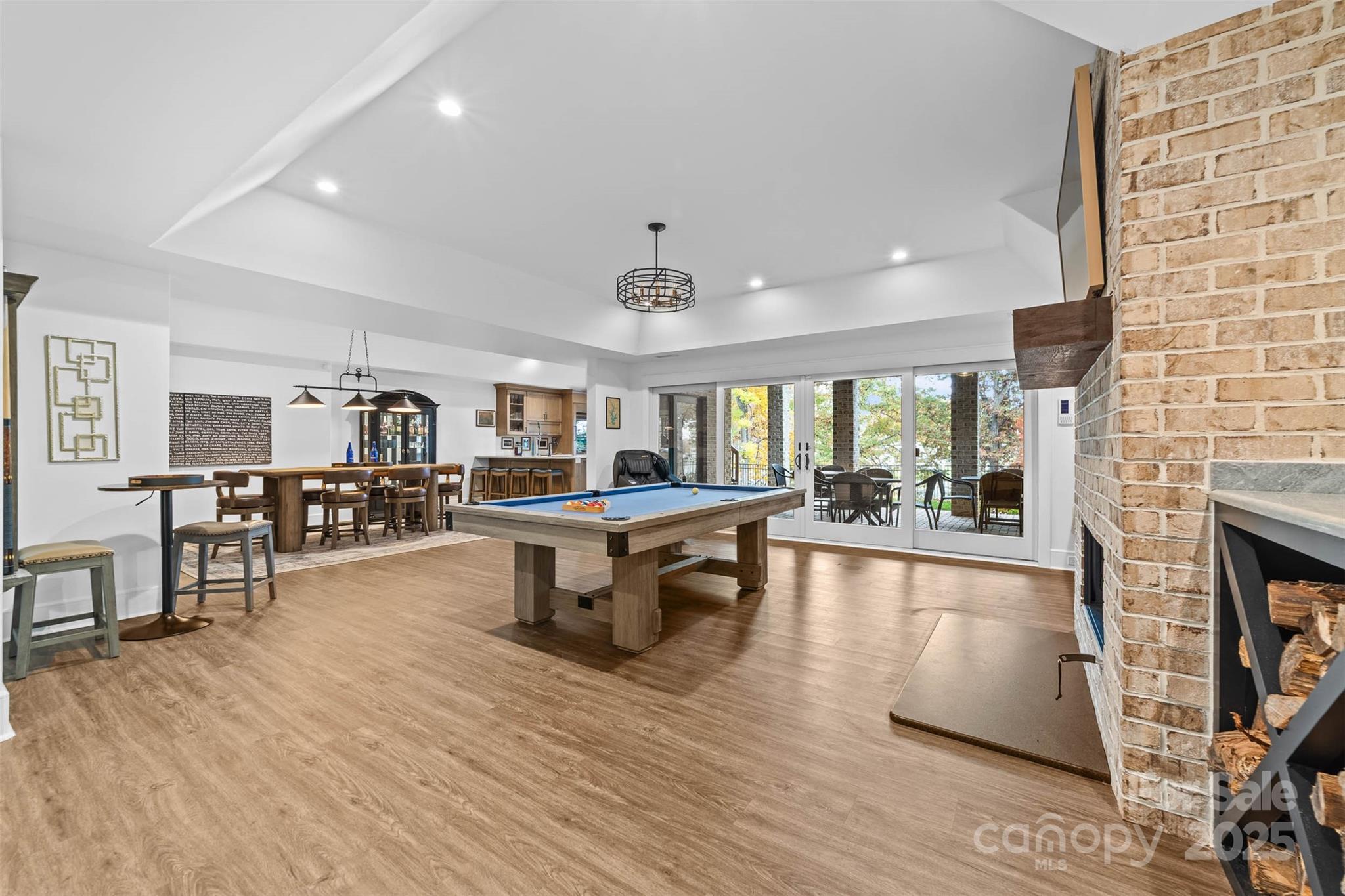 4554 Ina Lane