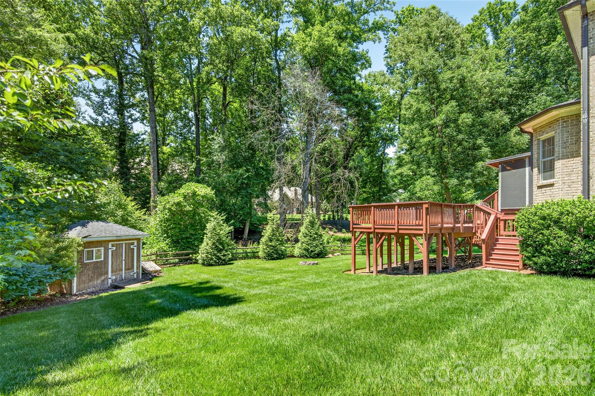 144 English Ivy Lane