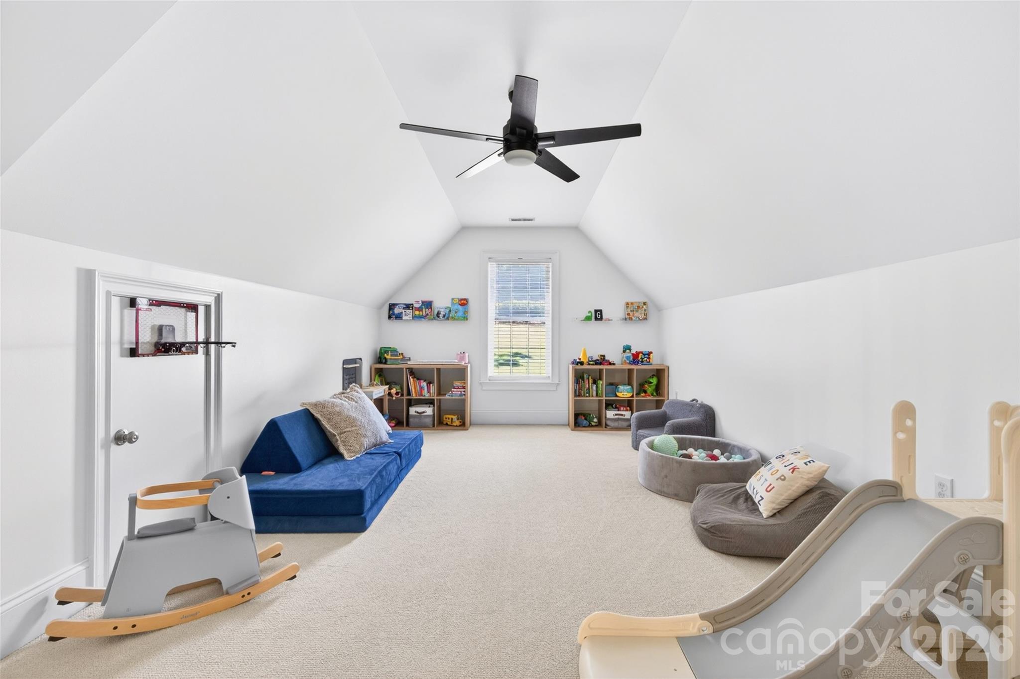 144 English Ivy Lane