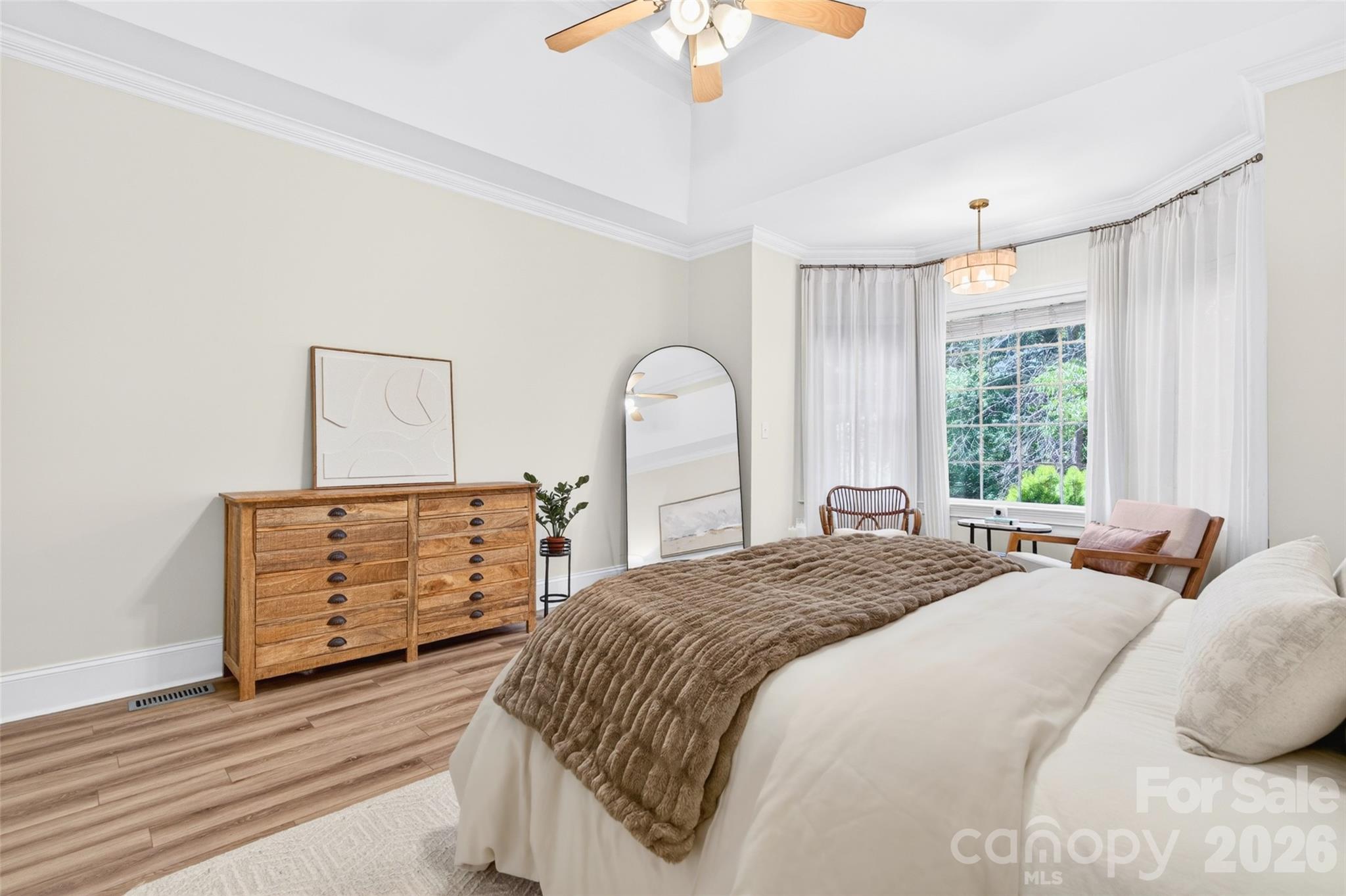 144 English Ivy Lane