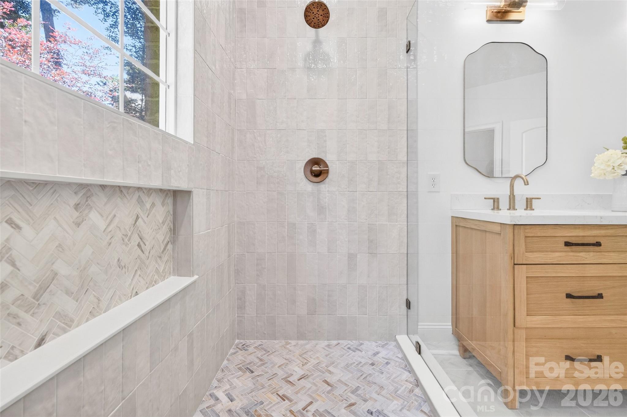 144 English Ivy Lane