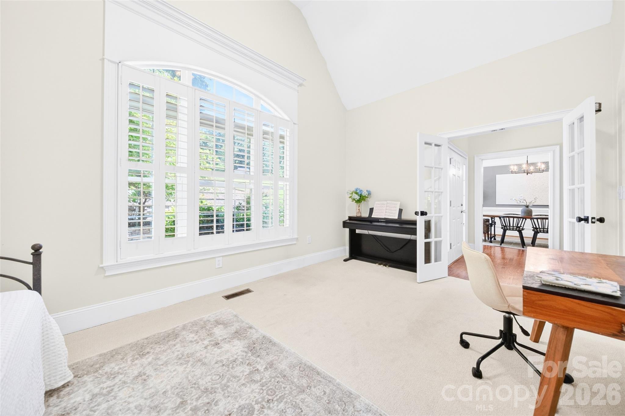 144 English Ivy Lane