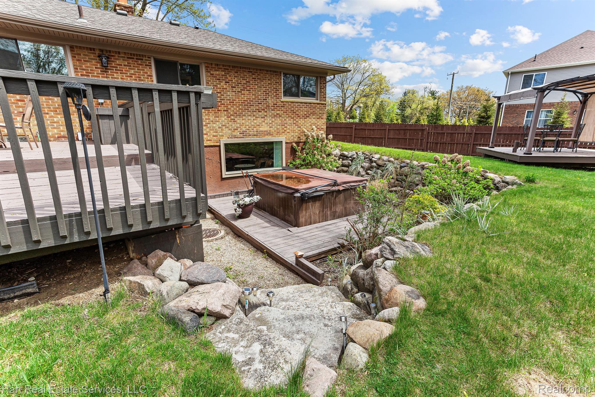 37801 PLYMOUTH Road
