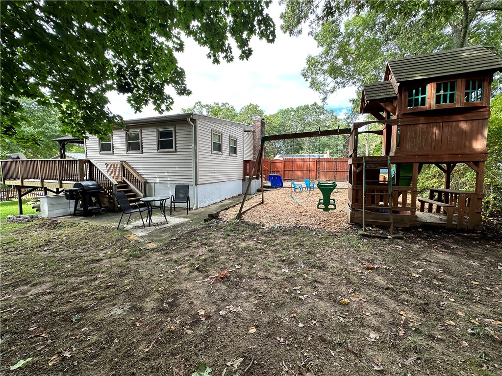 2 Hopkins Court