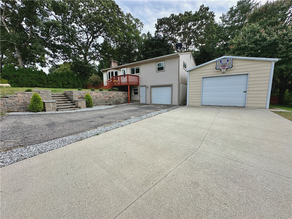 2 Hopkins Court