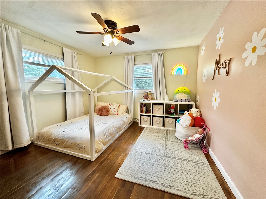 2 Hopkins Court