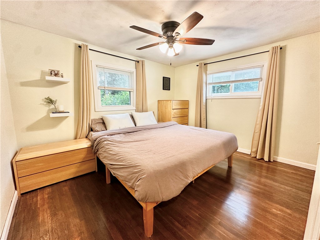 2 Hopkins Court