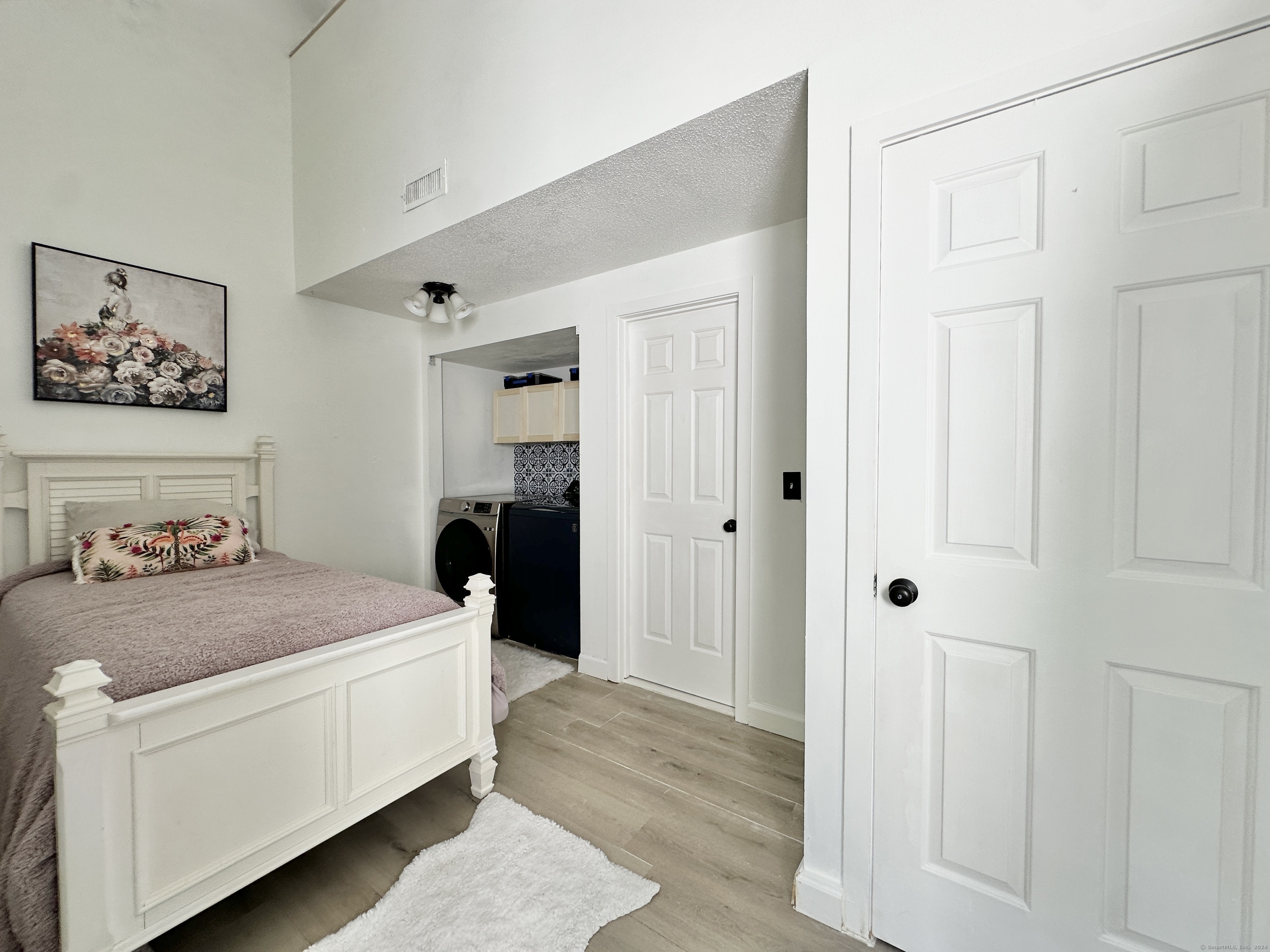 63 Perry Street 108