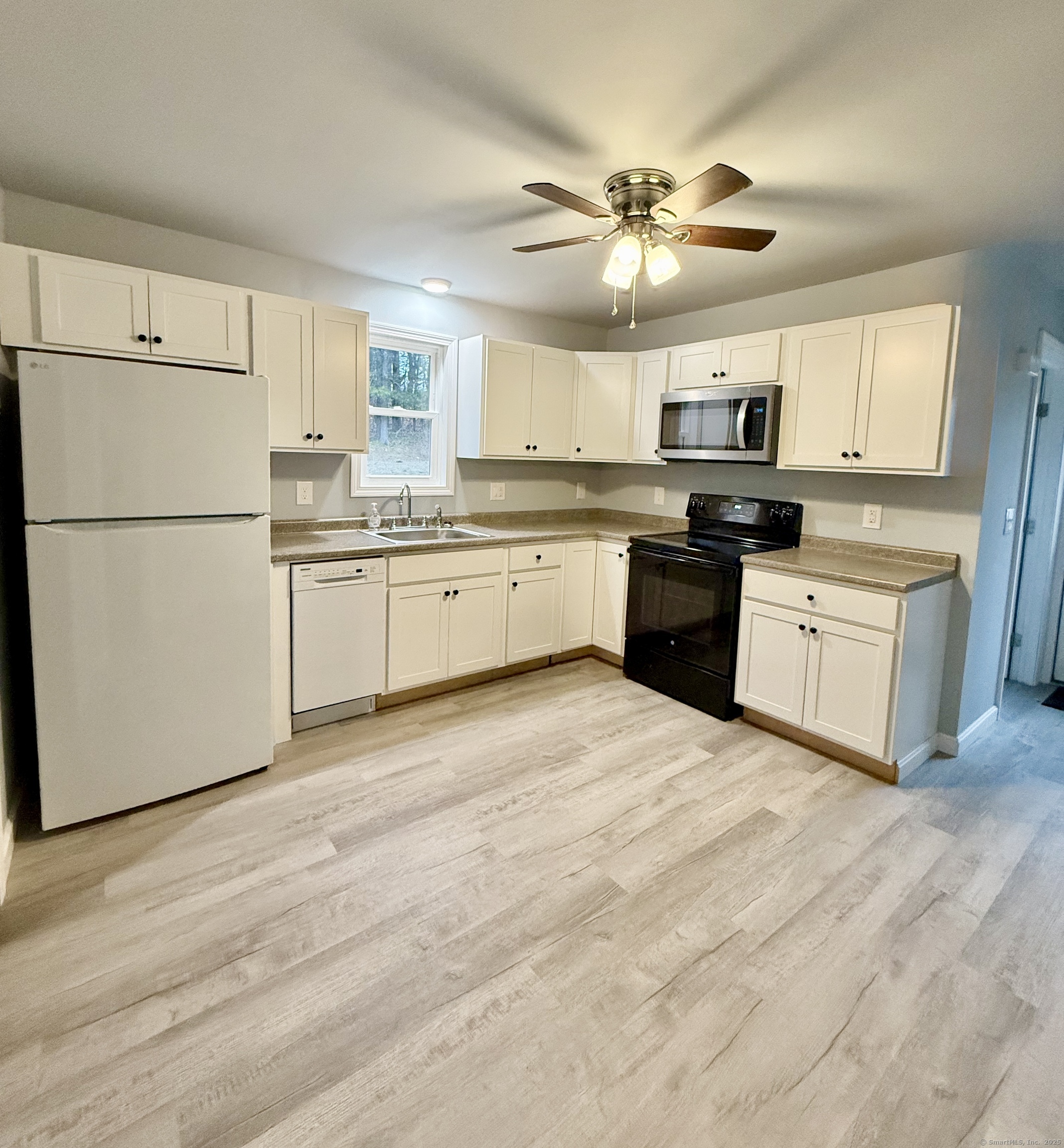 68A Aspinook Street 68A