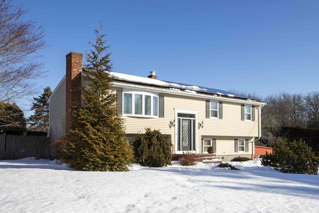 795 Old Warren Rd