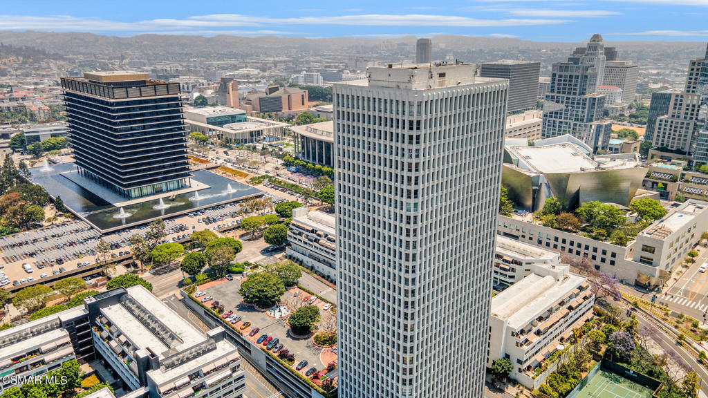 800 W 1st Street 1405