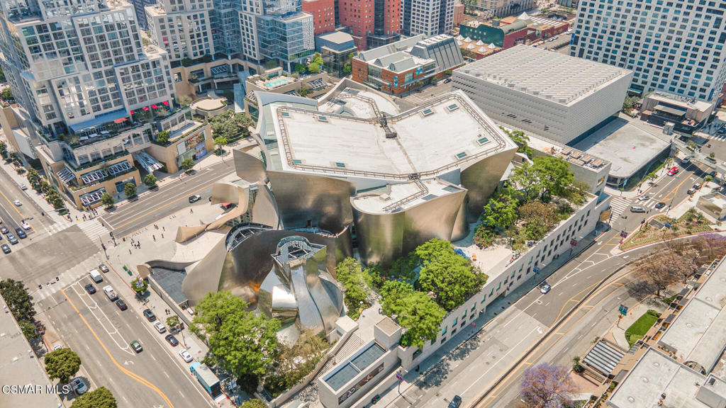 800 W 1st Street 1405