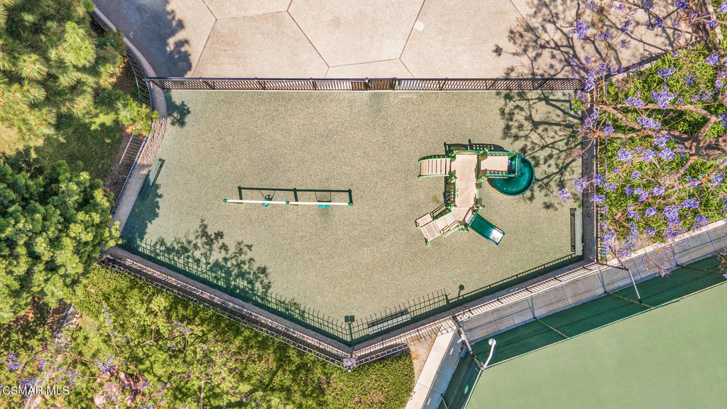 800 W 1st Street 1405