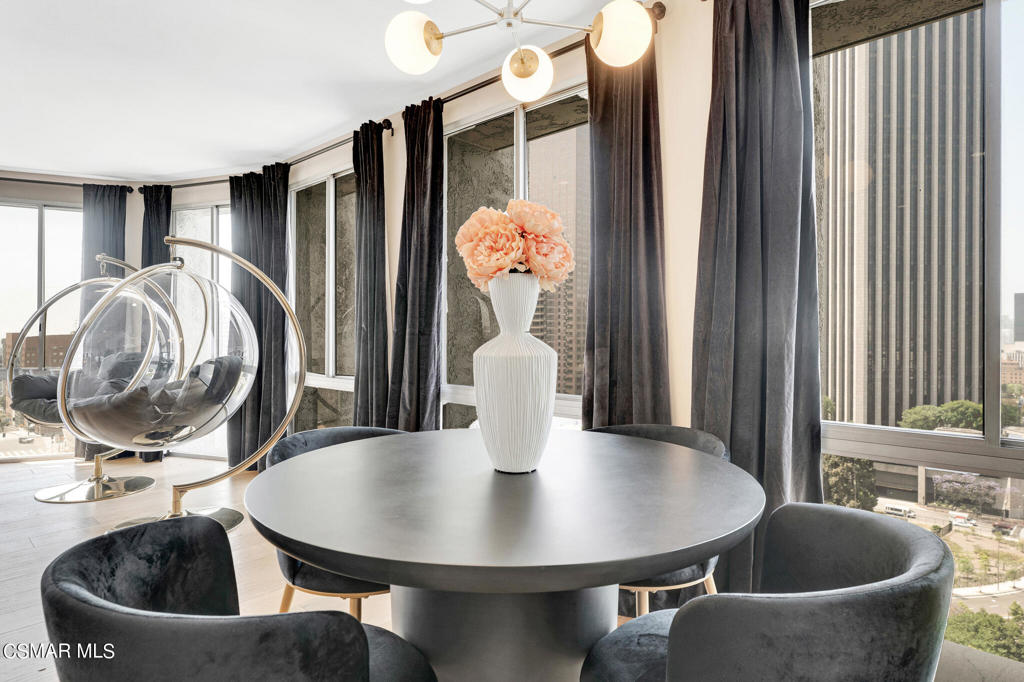 800 W 1st Street 1405