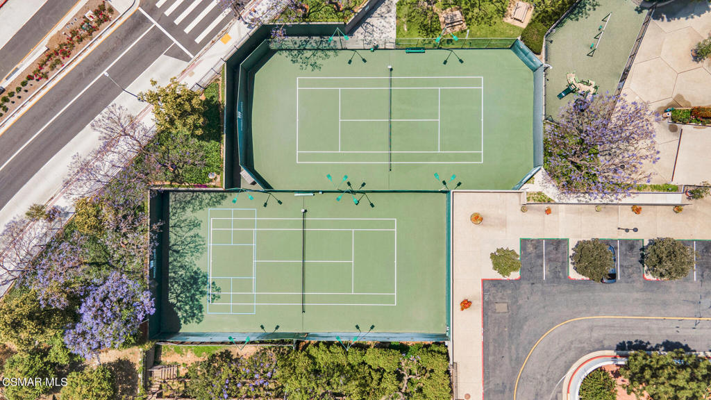 800 W 1st Street 1405