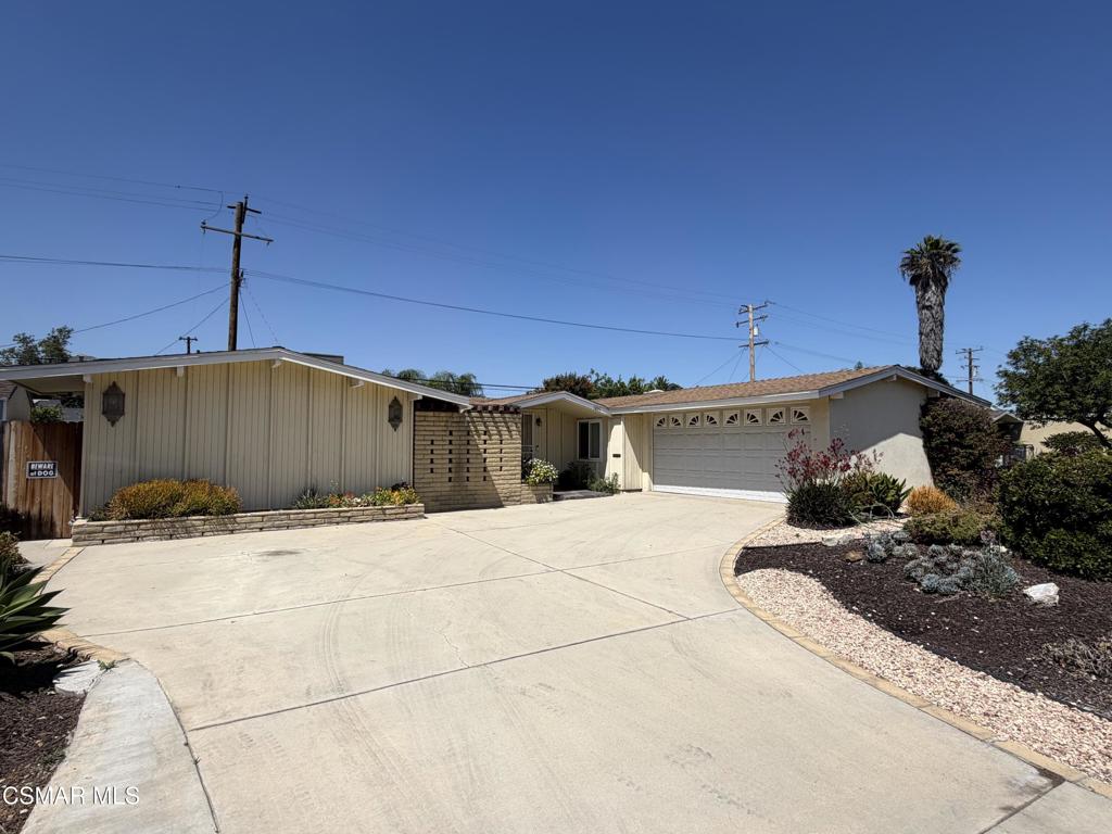 1435 E Holly Oak Drive