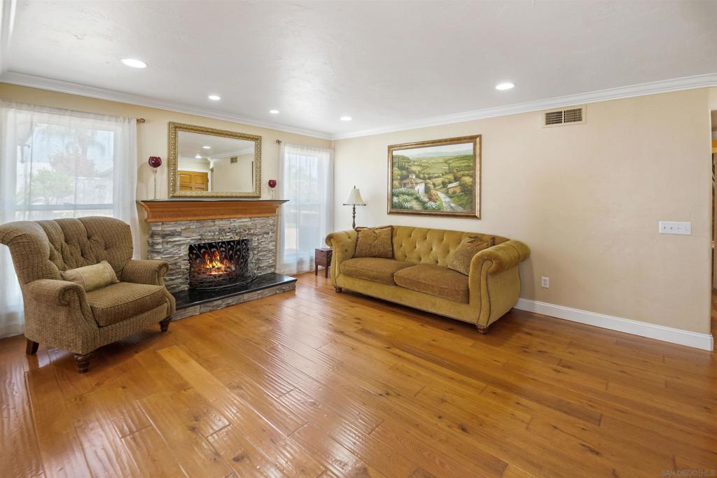 6777 Dakota Ave