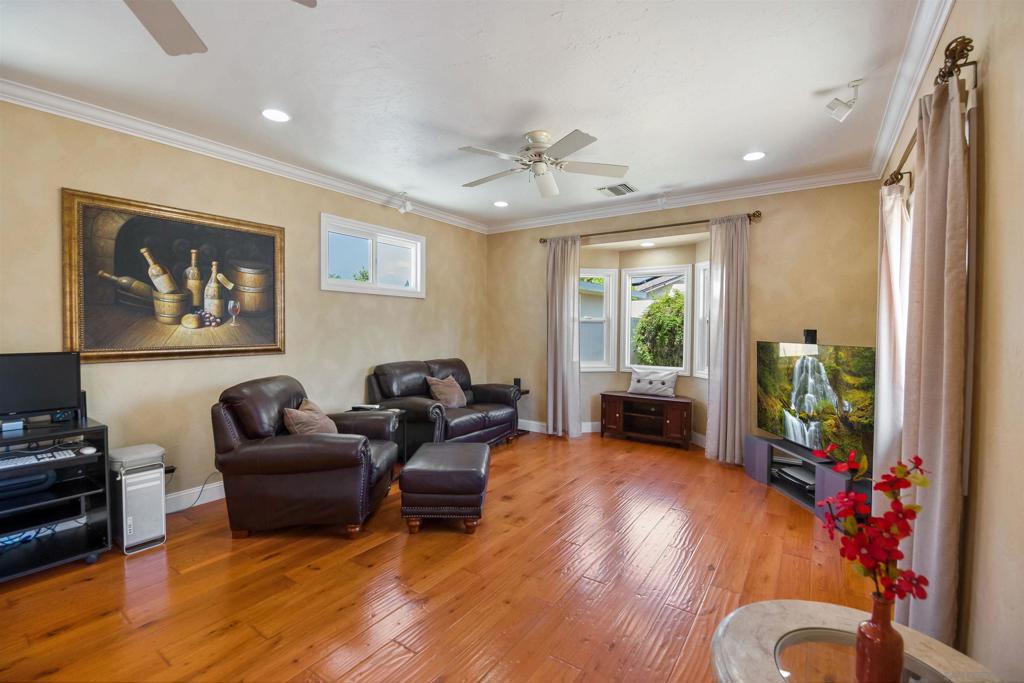 6777 Dakota Ave