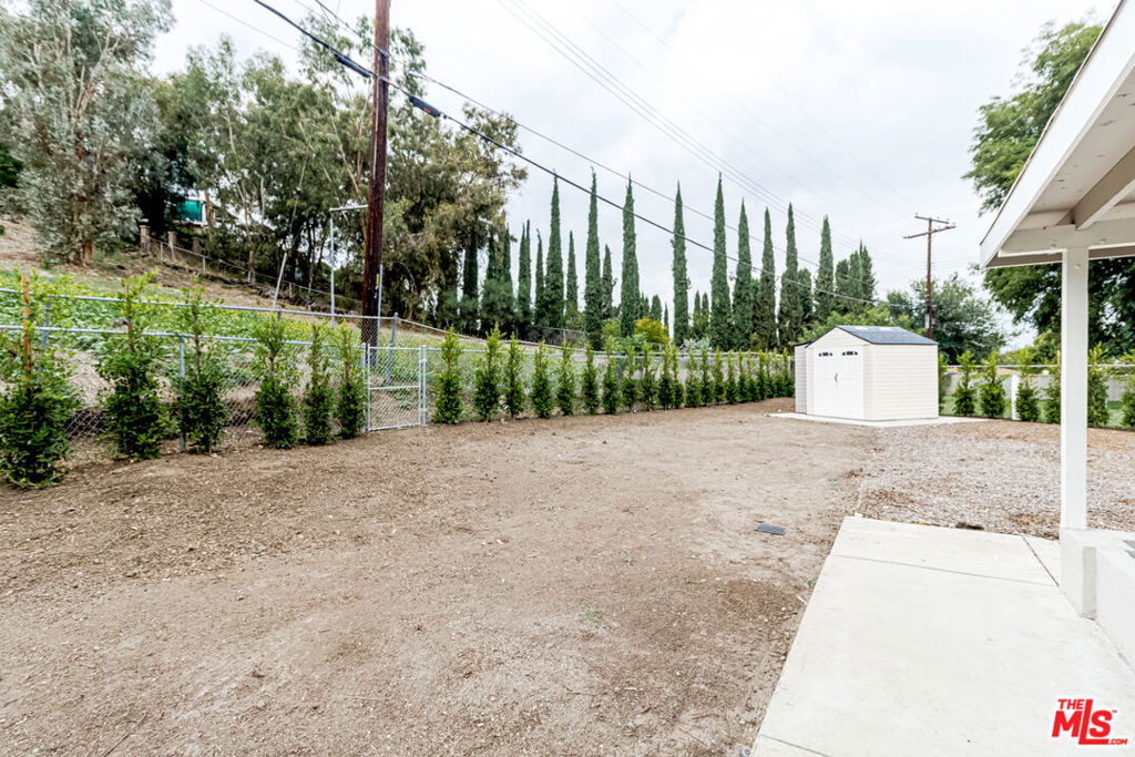 1521 Almena Avenue