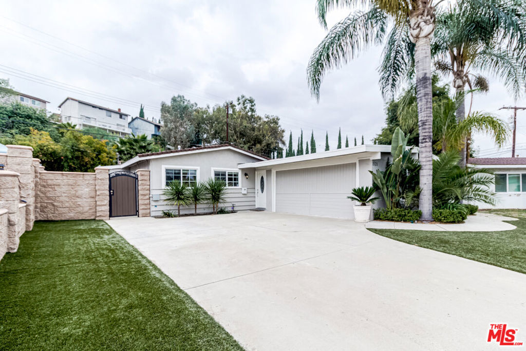 1521 Almena Avenue