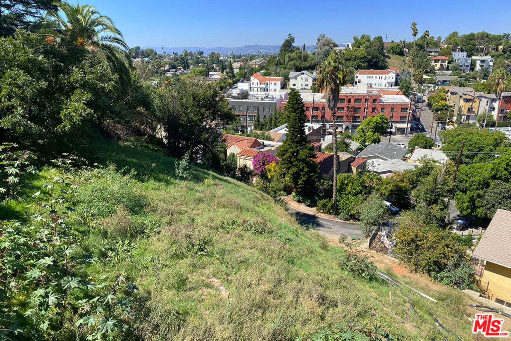 1548 N Parmer Avenue