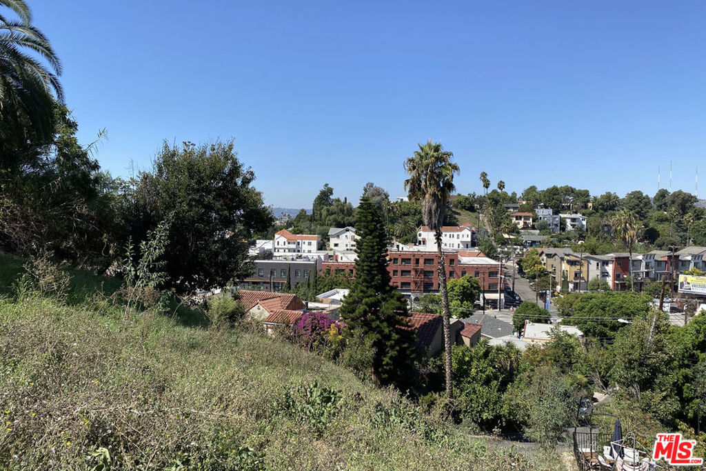 1548 N Parmer Avenue