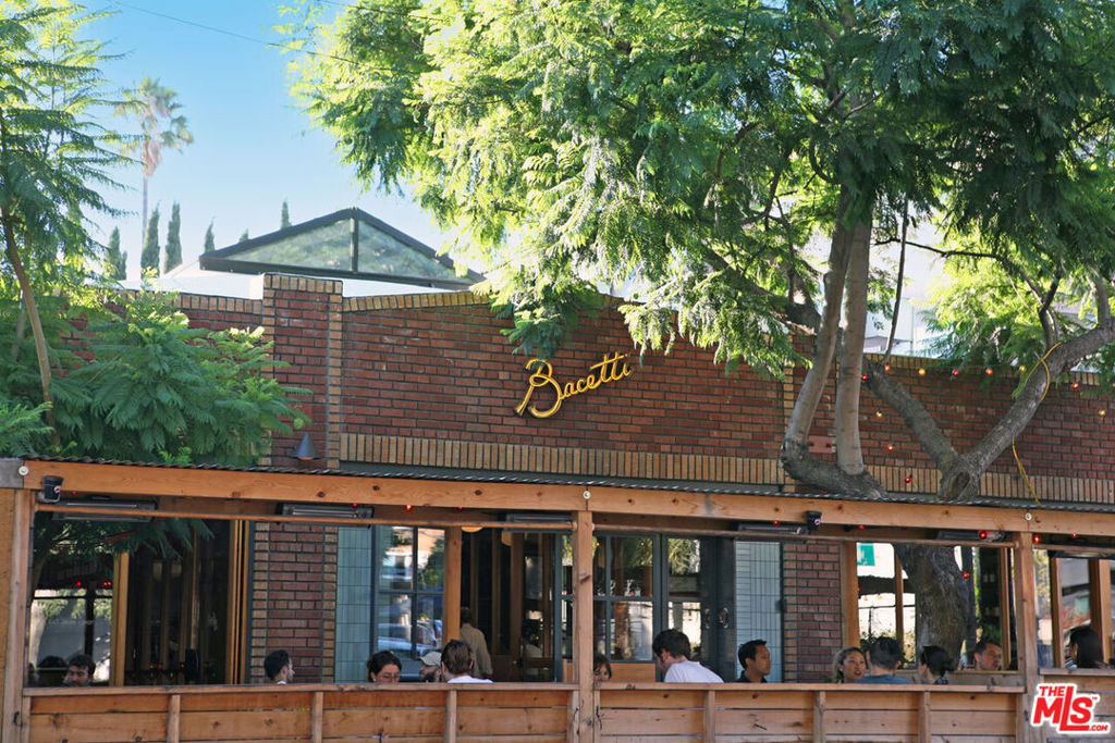 1548 N Parmer Avenue