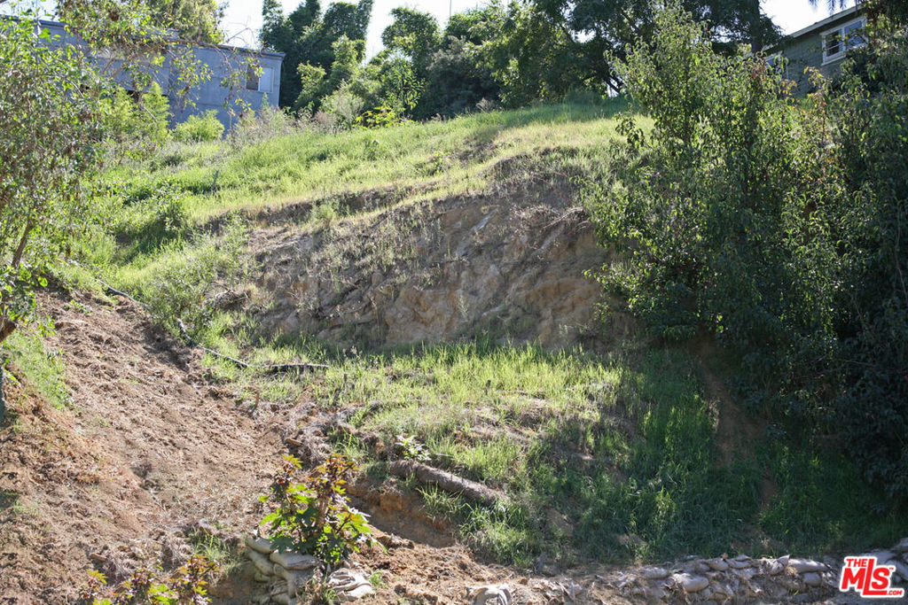 1548 N Parmer Avenue