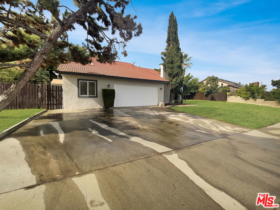 1519 Hedgepath Avenue