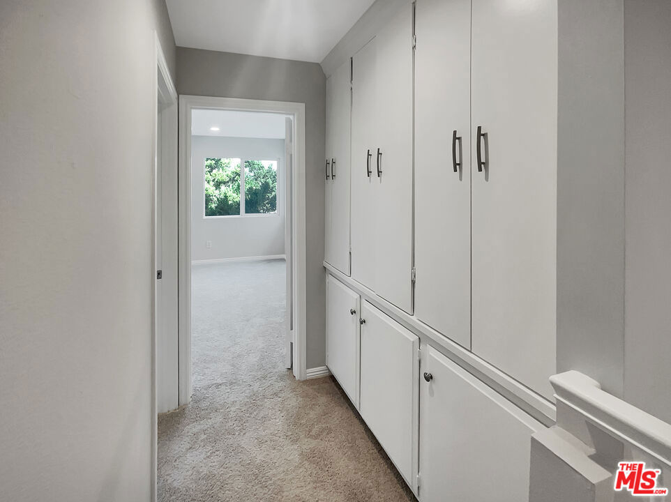 1519 Hedgepath Avenue