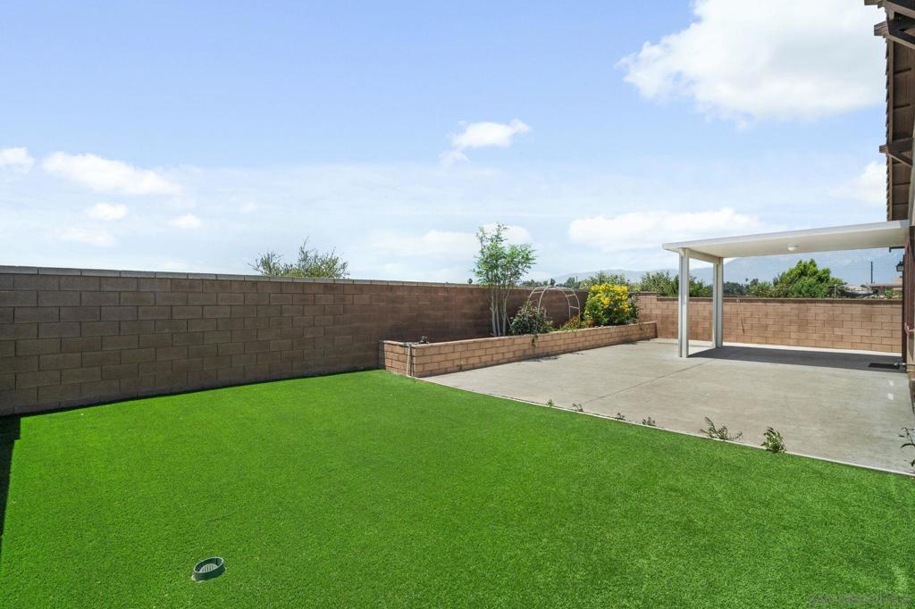 3106 S Plymouth Paseo